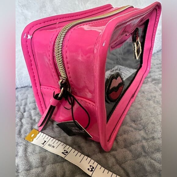 Victoria's Secret Cosmetic Case Clear Pink
Patches Beauty Travel Makeup … - Picture 9 of 17